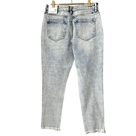 KanCan - Collie High Rise Mom Jeans - Light Wash - 7/27 - Picture 4 of 8